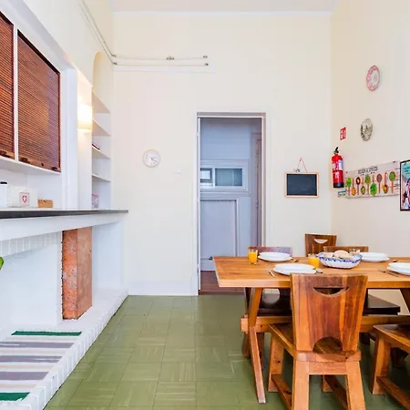 Lisbon Boulevard Quiet Apartment Lisbon